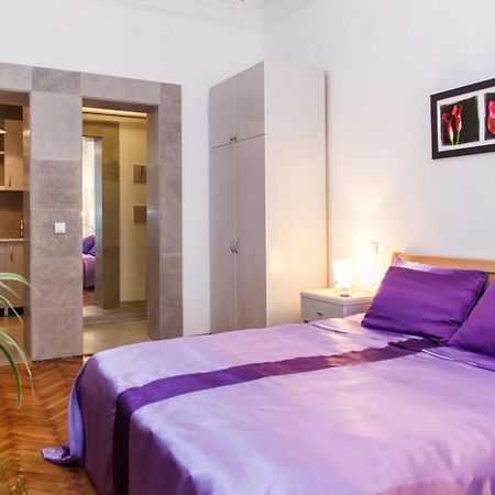 City Center Apartment With Balcony Beograd Eksteriør billede