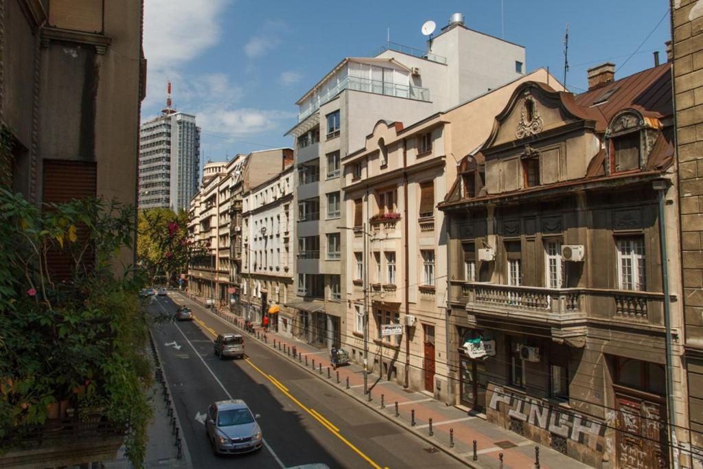 City Center Apartment With Balcony Beograd Eksteriør billede