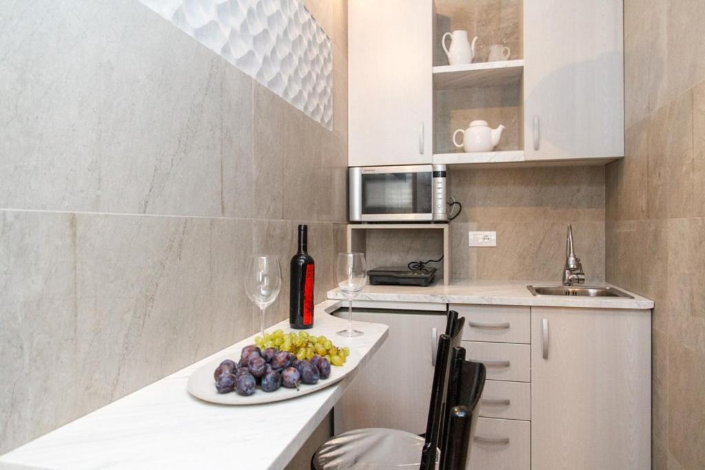 City Center Apartment With Balcony Beograd Eksteriør billede