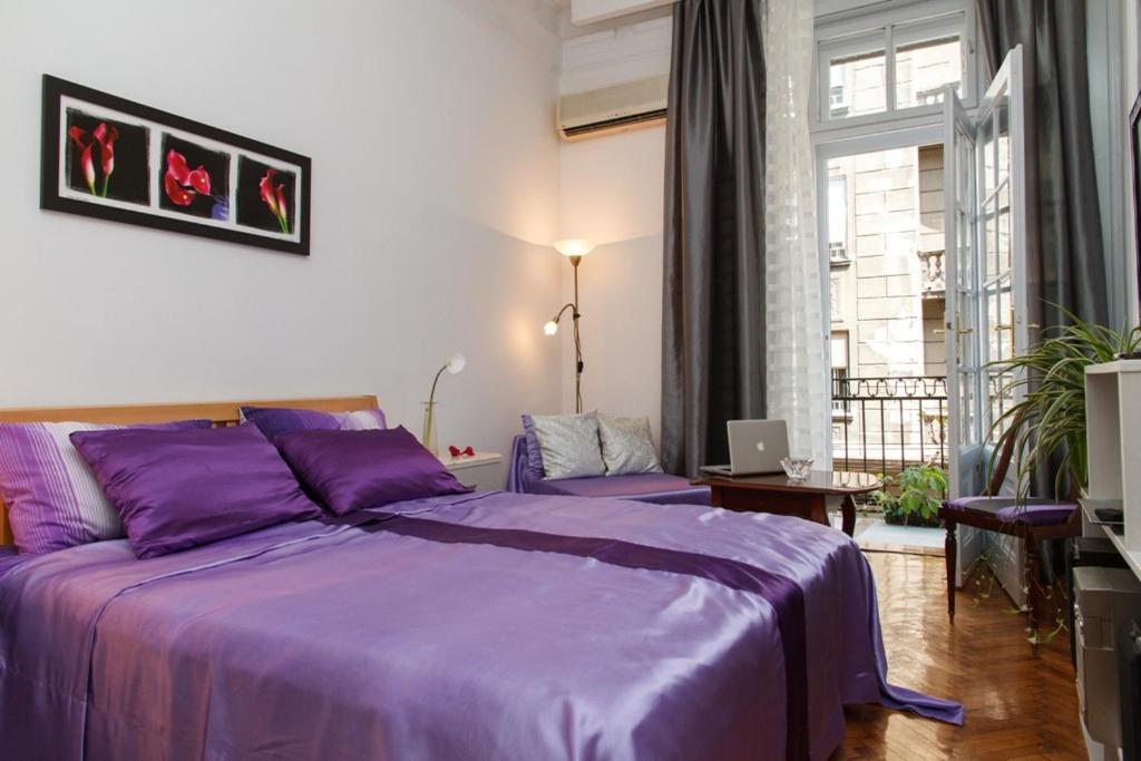 City Center Apartment With Balcony Beograd Eksteriør billede