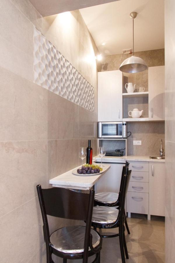 City Center Apartment With Balcony Beograd Eksteriør billede