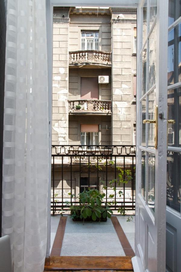 City Center Apartment With Balcony Beograd Eksteriør billede